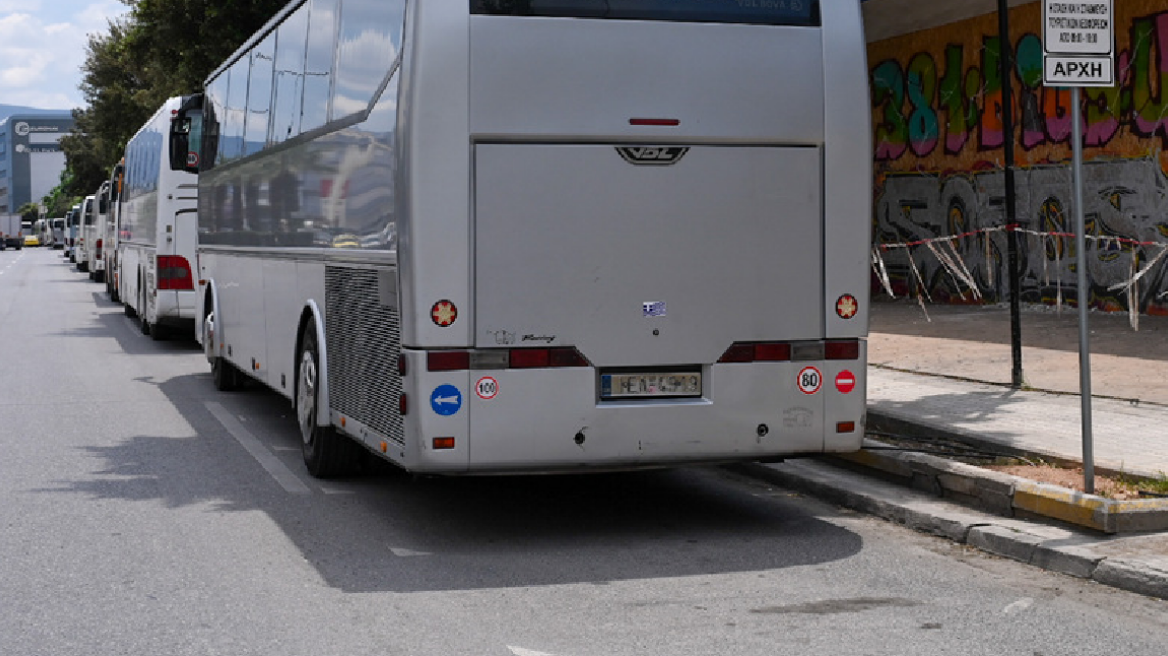 Δήμος Αθηναίων: 11 νέα σημεία στάσης και στάθμευσης των τουριστικών λεωφορείων