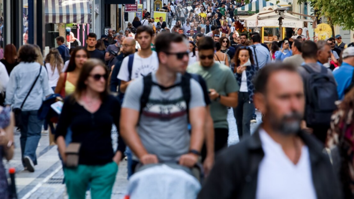 Θερινές εκπτώσεις: Πτώση τζίρου για 1 στους 2 εμπόρους