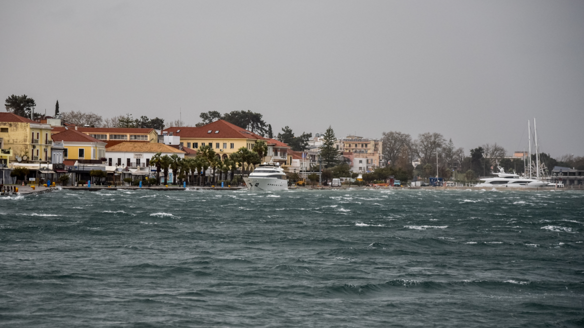 Καιρός:  Με μελτέμια και 35άρια μπαίνει ο Σεπτέμβριος - Έρχονται επικίνδυνες βροχές από εβδομάδα, προειδοποιεί ο Μαρουσάκης 