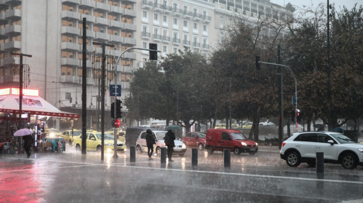 Κίνηση: Διακοπές στην κυκλοφορία και μεγάλες καθυστερήσεις στους δρόμους του Λεκανοπεδίου 