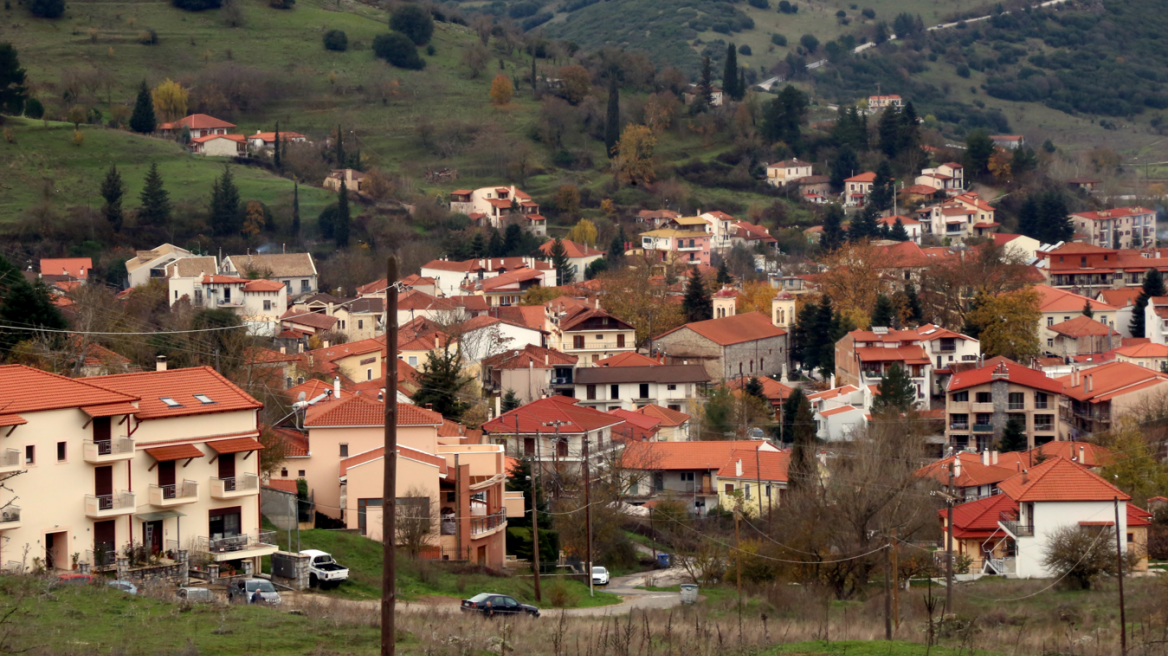 28η Οκτωβρίου: Στο 65% η πληρότητα του διημέρου στα καταλύματα της χώρας - Top προορισμός τα Καλάβρυτα