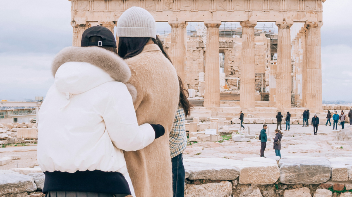 Καιρός: Πρόσκαιρη χειμωνιάτικη εισβολή  με βροχές και τσουχτερό κρύο το Σαββατοκύριακο - Η πρόγνωση Κολυδά για την κακοκαιρία τύπου «Π» 