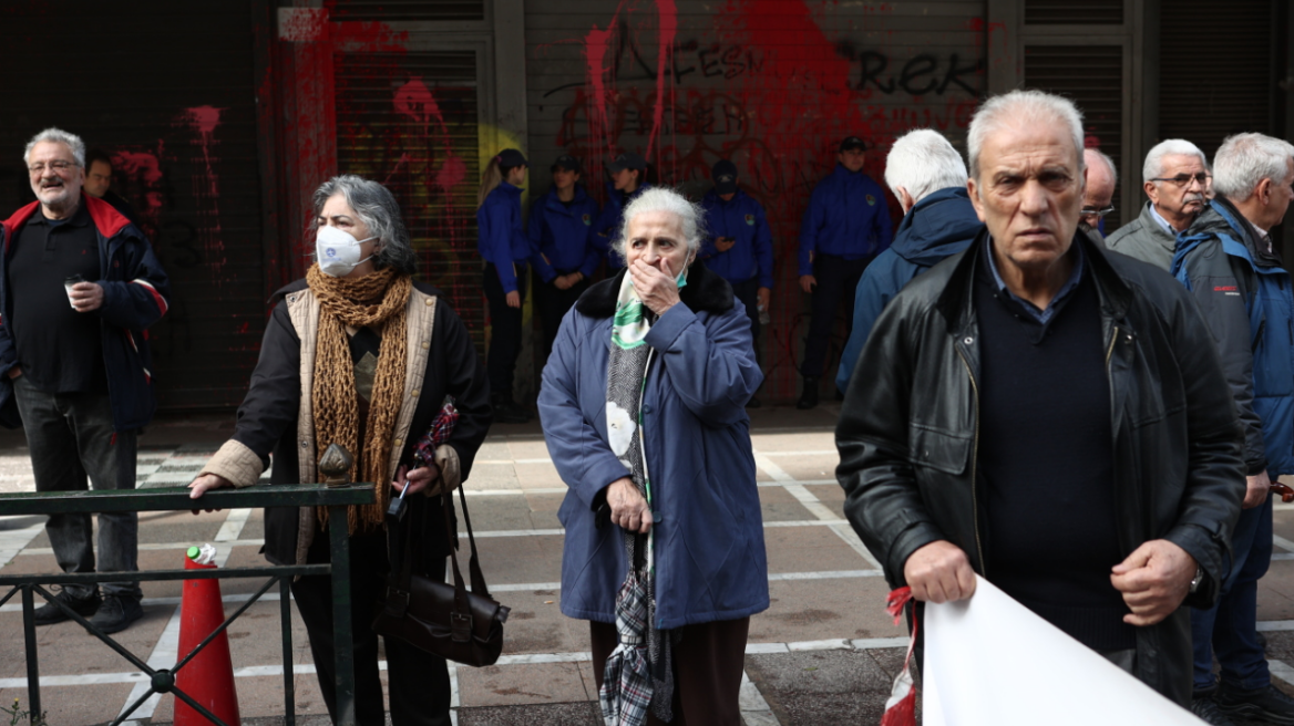 Στους δρόμους αύριο οι συνταξιούχοι - Τι διεκδικούν