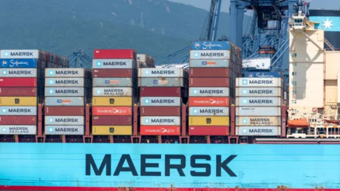 Maersk: Αναστέλλει για 48 ώρες τη διέλευση των πλοίων της από την Ερυθρά Θάλασσα