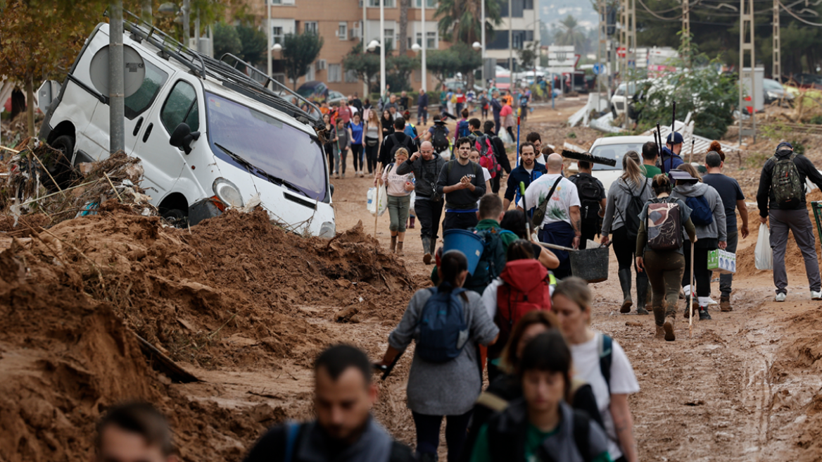 Πλημμύρες στη Βαλένθια: Στους 205 οι νεκροί στην Ισπανία - Άγνωστος ακόμα ο αριθμός των αγνοούμενων