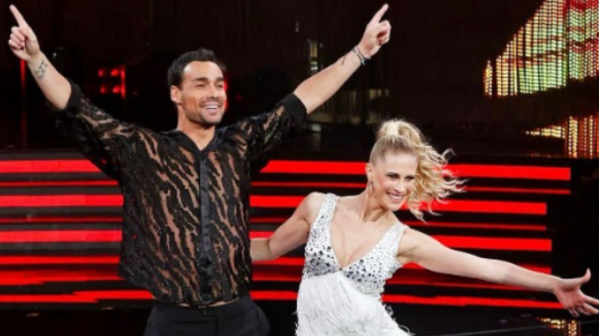 Φάμπιο Φονίνι: Εντυπωσιάζει στο ιταλικό «Dancing with the Stars» ο σπουδαίος τενίστας - Βίντεο