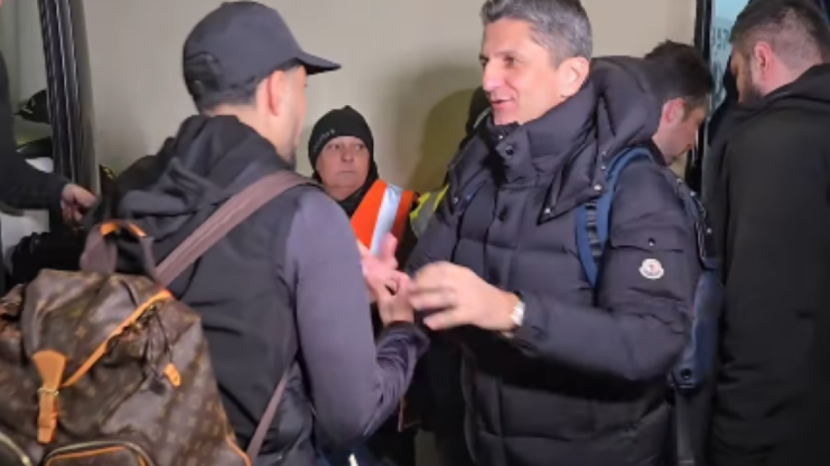 Ραζβάν Λουτσέσκου: Συνόδευσε τους παίκτες του ΠΑΟΚ στο γήπεδο του ΟΦΗ αλλά του απαγορεύεται η είσοδος - Βίντεο 
