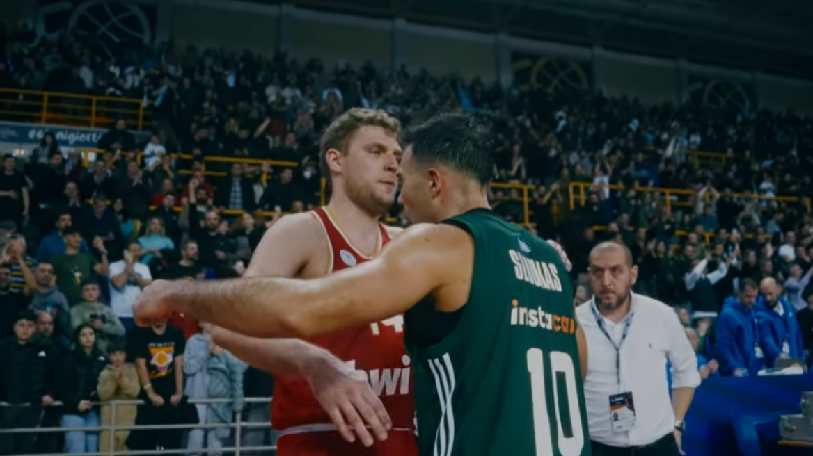 Η αγκαλιά του Σλούκα με τον Βεζένκοφ και το δραματικό φινάλε του τελικού Κυπέλλου - Βίντεο