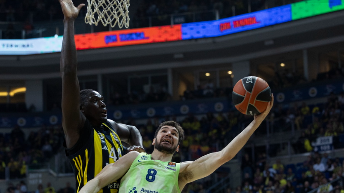 Φενέρμπαχτσε - Μπαρτσελόνα 75-83: «Διπλό» της Μπάρτσα στην Πόλη και στο χέρι του Ολυμπιακού η πρωτιά 
