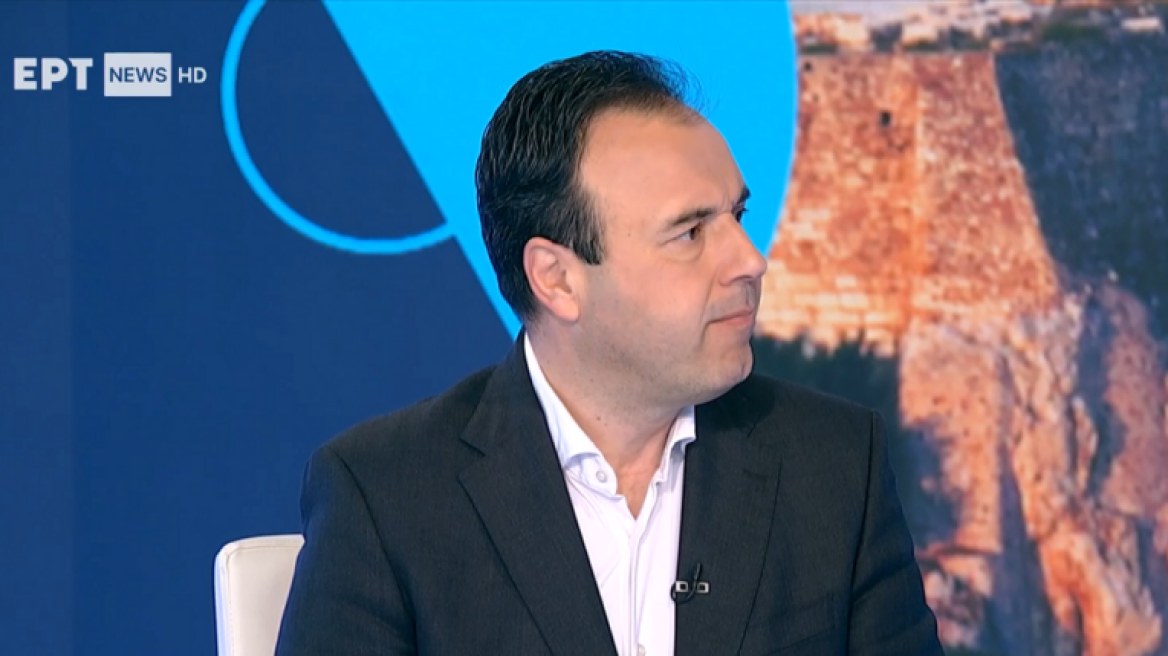 Παπαστεργίου: Θέμα ωρών να βγει στον αέρα ο προσωπικός αριθμός – Τι είπε για Kids Wallet και αξιολόγηση στο Δημόσιο