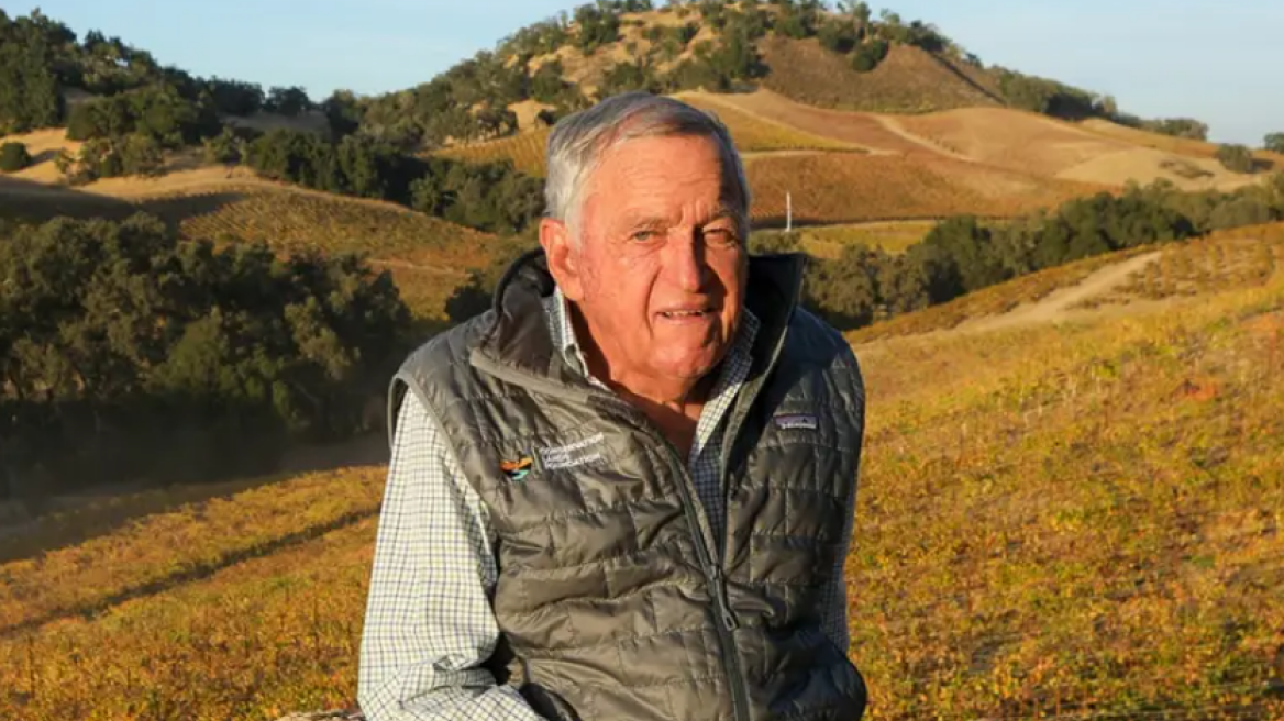 Ελβετός δισεκατομμυριούχος ζητούσε ομαδικό σεξ από υπάλληλό του και τον σύντροφό της - Η αγωγή-φωτιά που υπέβαλε το ζευγάρι