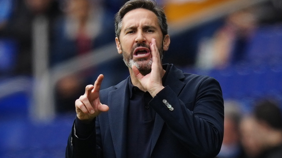 Βιθέντε Μορένο: Συνδέθηκε με την ΑΕΚ και τώρα είναι υποψήφιος για τον πάγκο της Σεβίλλης 