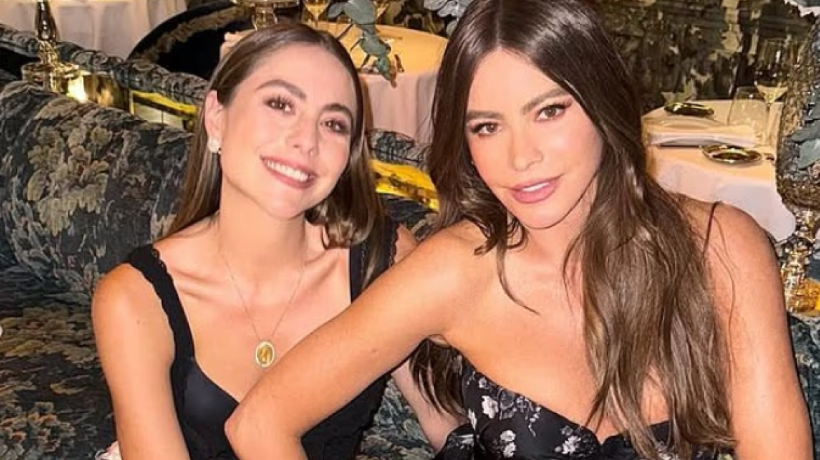 Σοφία Βεργκάρα: Εντυπωσίασε δίπλα στην κατά 20 χρόνια νεότερη ανιψιά της - «Είστε σαν δίδυμες» της γράφουν
