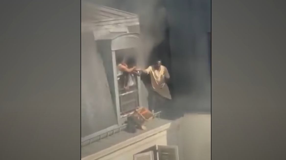 Συγκλονιστική διάσωση στο Παρίσι: Άνδρας έσωσε οικογένεια από διαμέρισμα που φλεγόταν, δείτε βίντεο
