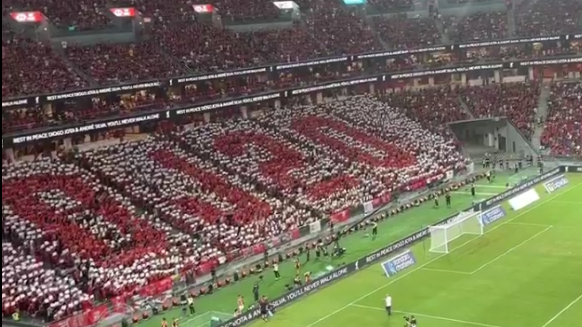 Λίβερπουλ: Συγκίνηση για Ζότα στο φιλικό με Μίλαν - Εντυπωσιακό κορεό και στεφάνι από τον Κένι Νταλγκλίς