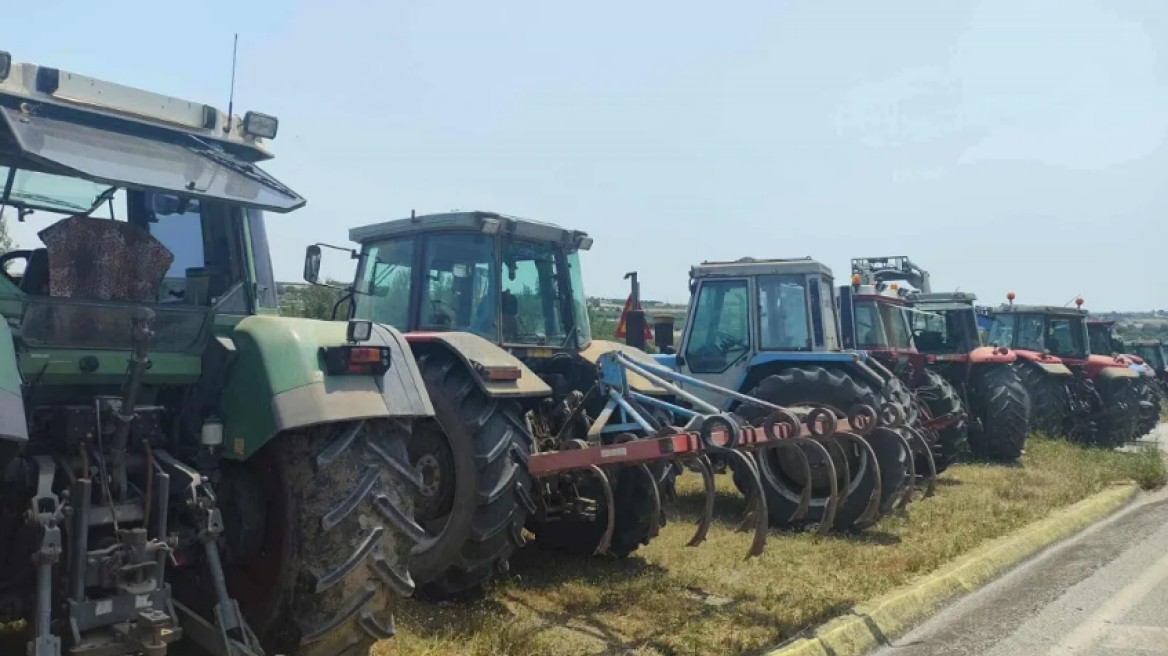 Αγρότες Θεσσαλονίκης: Μπλόκα στη Μουδανιών μετά τον Δεκαπενταύγουστο, συγκεντρώσεις στα εγκαίνια της ΔΕΘ