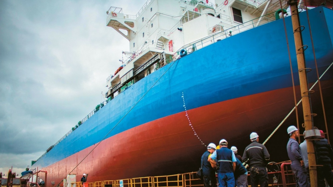 Φρένο στις ναυπηγήσεις εν μέσω παγκόσμιας αναταραχής
