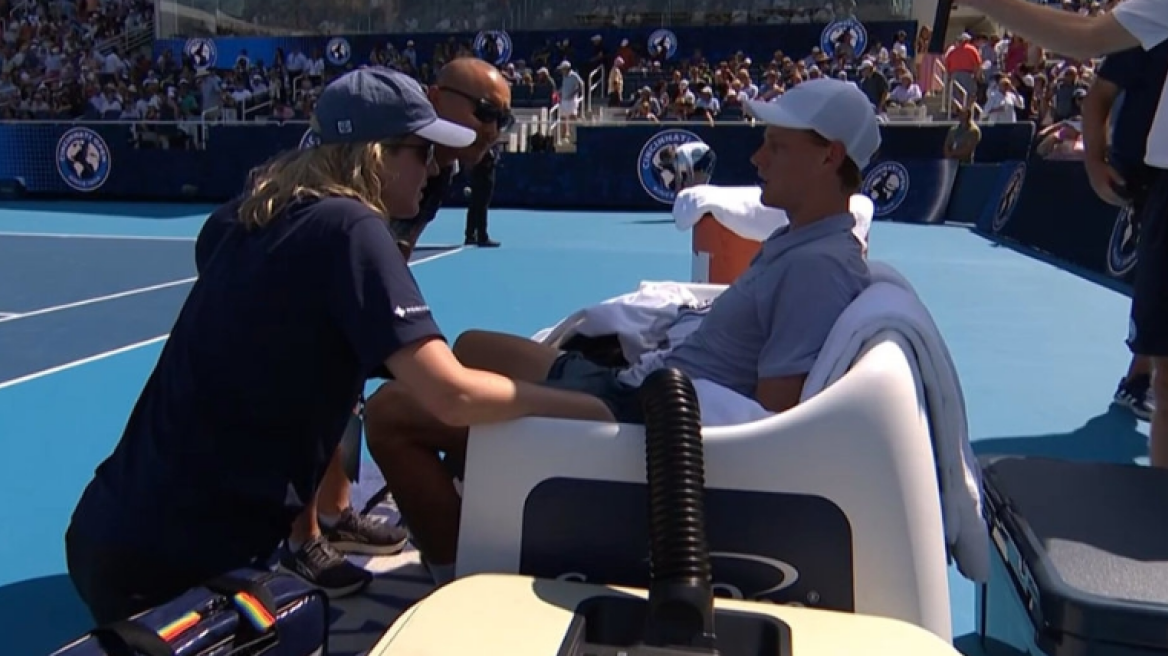 Cincinnati Open: Εγκατέλειψε λόγω αδιαθεσίας στον τελικό ο Σίνερ, νέος «βασιλιάς» ο Αλκαράθ - Βίντεο 