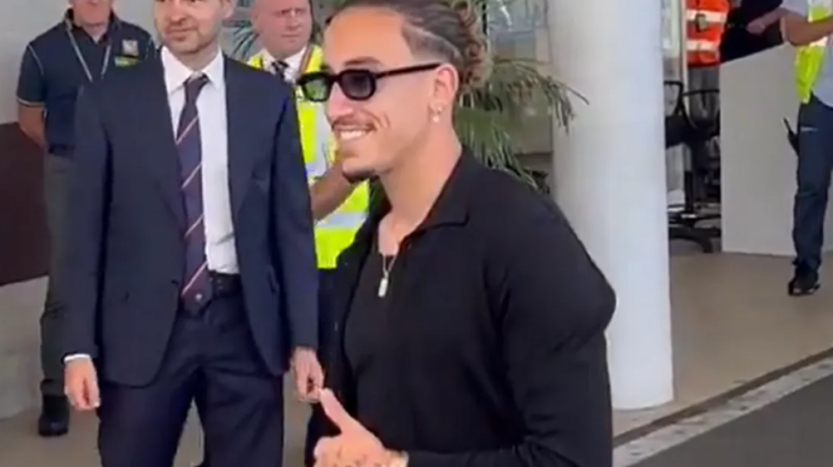 Έφτασε στη Ρώμη ο Κώστας Τσιμίκας για λογαριασμό της Ρόμα - Βίντεο 