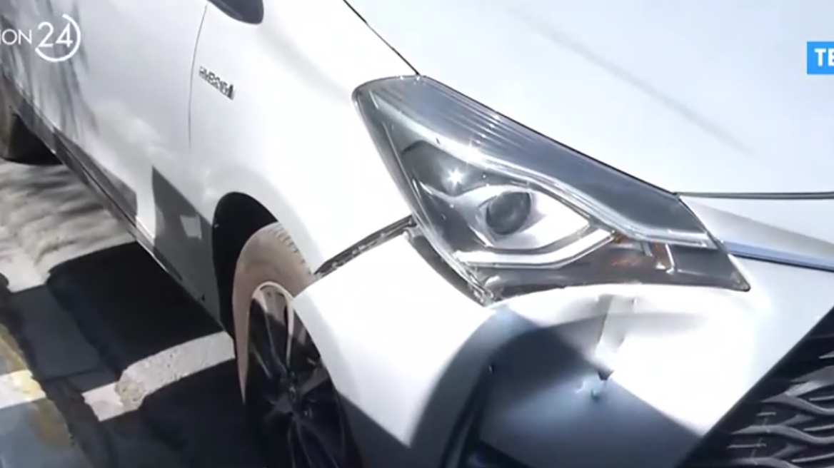 Σύγκρουση τρόλεϊ με ΙΧ και μοτοσικλέτα στη λεωφόρο Αμαλίας - Πού έχει κίνηση
