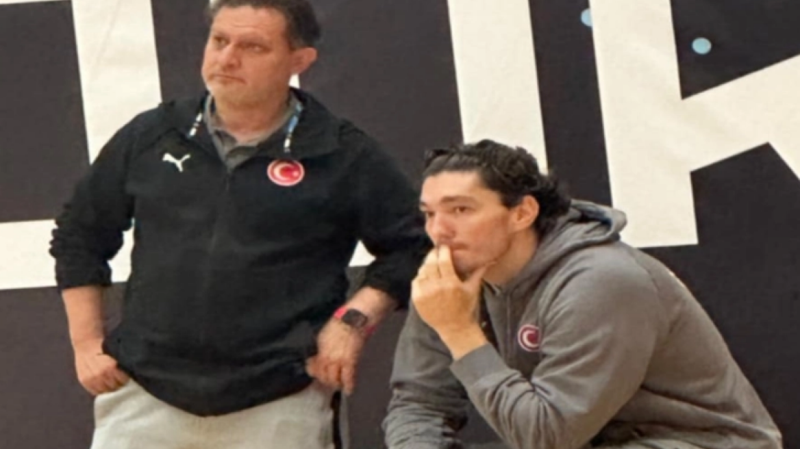 Eurobasket 2025: Δεν προπονήθηκε την Πέμπτη ο Όσμαν - Κούτσαινε κατά την άφιξη της Τουρκίας στο γήπεδο - Βίντεο