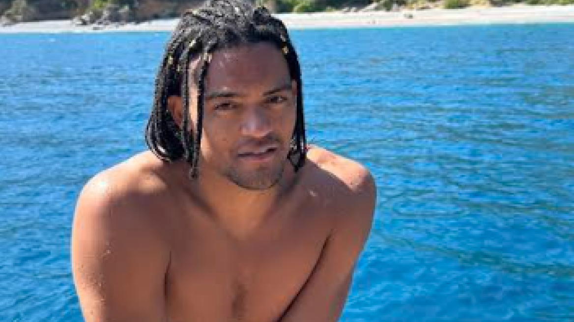 Μια εβδομάδα στη θάλασσα: Οι διακοπές του Καραλή μετά τον θρίαμβο στο Τόκιο - Βίντεο 