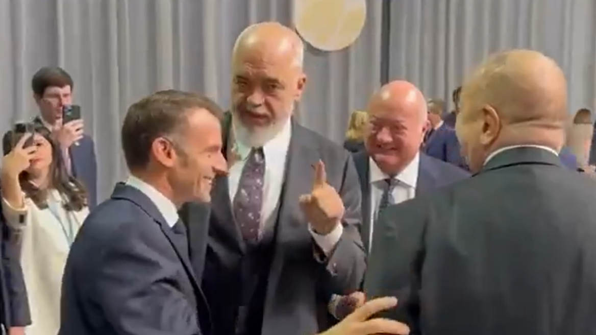 Ο Ράμα τρόλαρε τον Τραμπ για τη γκάφα με τον... πόλεμο Αλβανίας και Αμπερμπαϊτζάν -  Τα γέλια έβαλε ο Μακρόν
