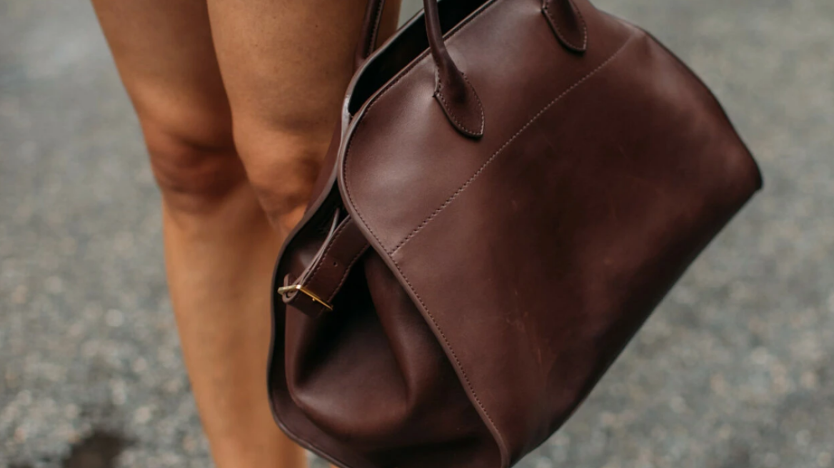 Tote bags: Τα στυλ στα οποία αξίζει να επενδύσετε αυτή τη σεζόν
