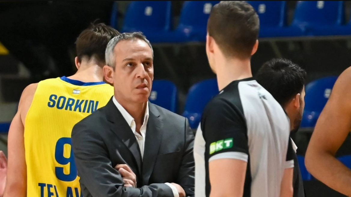 Πρώην διαιτητής απαντάει στον Κάτας: «Δεν έπαιξε ρόλο η διαιτησία - Αν κάποιος πρέπει να παραπονεθεί, είναι ο Ολυμπιακός»
