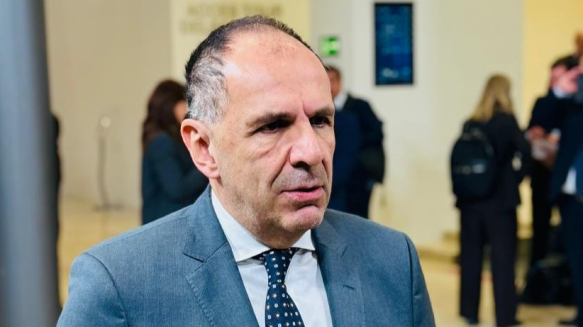 «Οι διχόνοιες μόνο καταστροφικά αποτελέσματα μπορούν να έχουν» δηλώνει ο Γεραπετρίτης πριν τη συνάντηση με τον Φιντάν