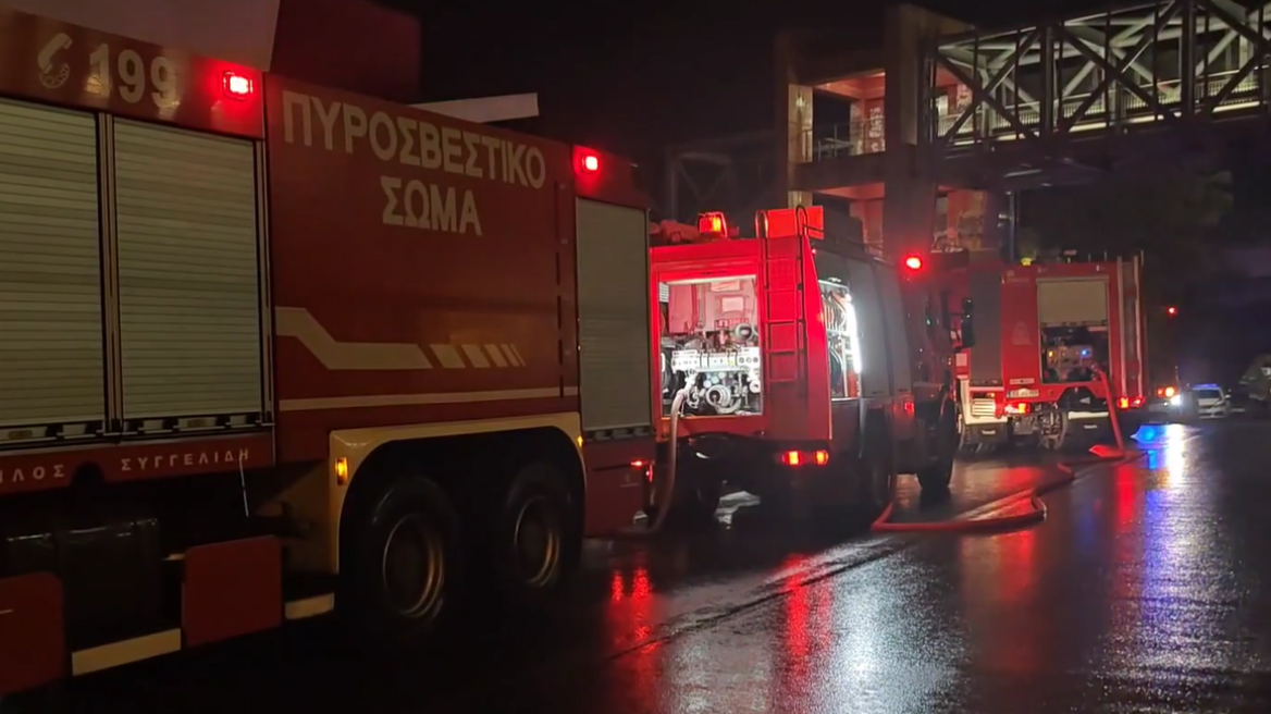 Έβαλαν γκαζάκια στα Jumbo Αμαρουσίου - Μικρές υλικές ζημιές από την έκρηξη