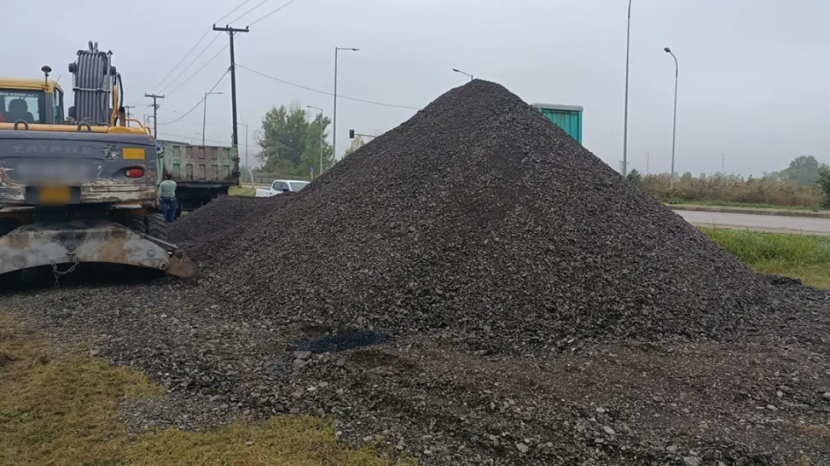 Πετούσαν υπολείμματα πίσσας σε χώρο κοντά στο γήπεδο των Λαγυνών στη Θεσσαλονίκη - Τρεις συλλήψεις