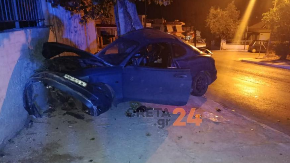 Χανιά: Οδηγός έχασε τον έλεγχο του αυτοκινήτου του και καρφώθηκε σε τοίχο - Δείτε φωτογραφίες
