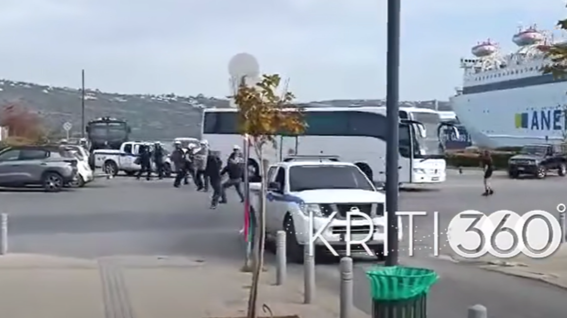 Διαδηλωτές πέταξαν μπογιές σε λεωφορεία με Ισραηλινούς τουρίστες στη Σούδα - Τους απώθησαν με κρότου λάμψης τα ΜΑΤ, δείτε βίντεο