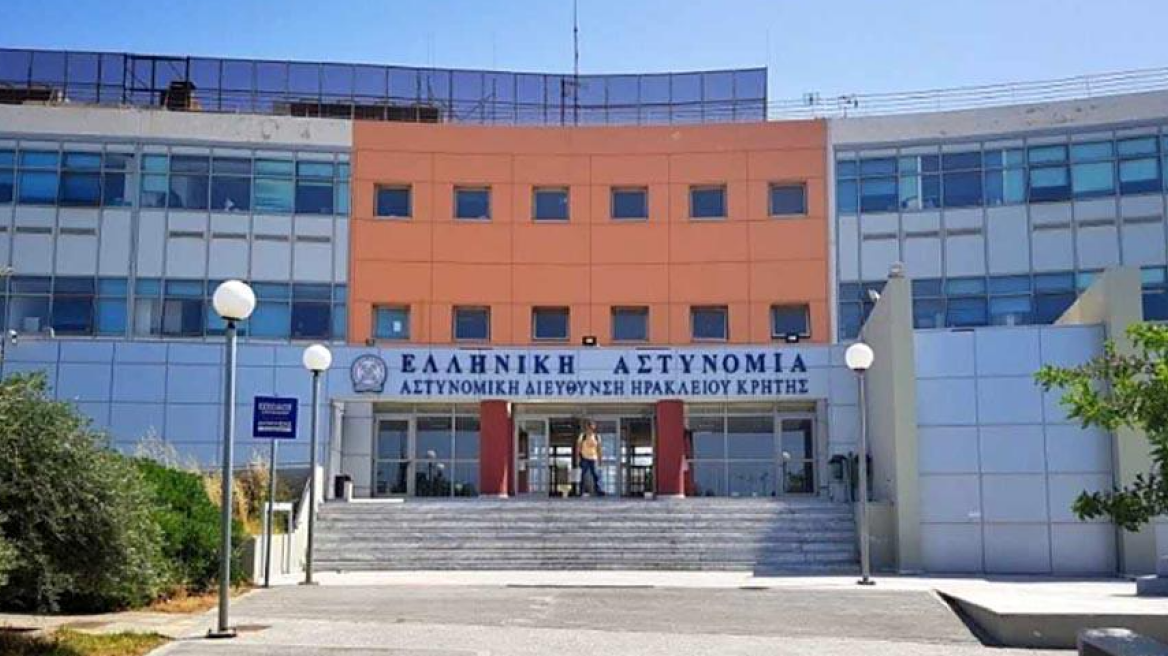 Βορίζια: Στην Αστυνομική Διεύθυνση Ηρακλείου η απολογία των τριών αδελφών που παραδόθηκαν και συνελήφθησαν