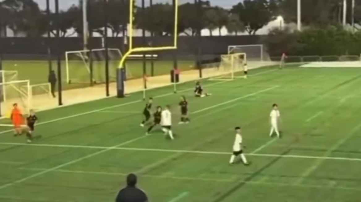 Φοβερό γκολ με απευθείας χτύπημα φάουλ από τον 7χρονο γιο του Μέσι - Βίντεο 