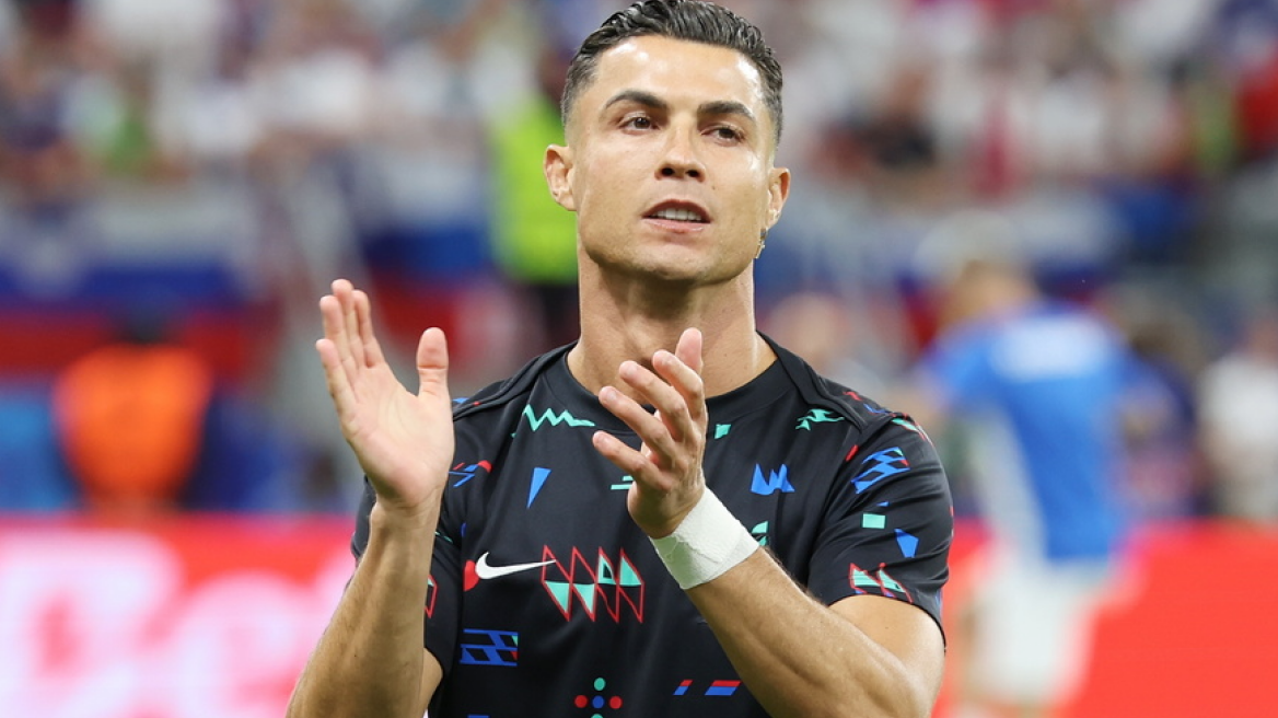 Τεράστια γκάφα της FIFA: Έβγαλε αφίσα για το Μουντιάλ χωρίς τον Ρονάλντο και την διέγραψε μετά τις αντιδράσεις 