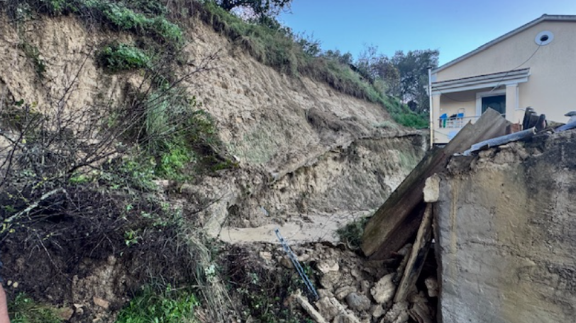 Νέο κύμα κακοκαιρίας σαρώνει την Ήπειρο: Υπερχείλισε ο Καλαμάς - Στην Κέρκυρα η ΕΜΑΚ - Καταστροφές και προβλήματα σε πολλές περιοχές