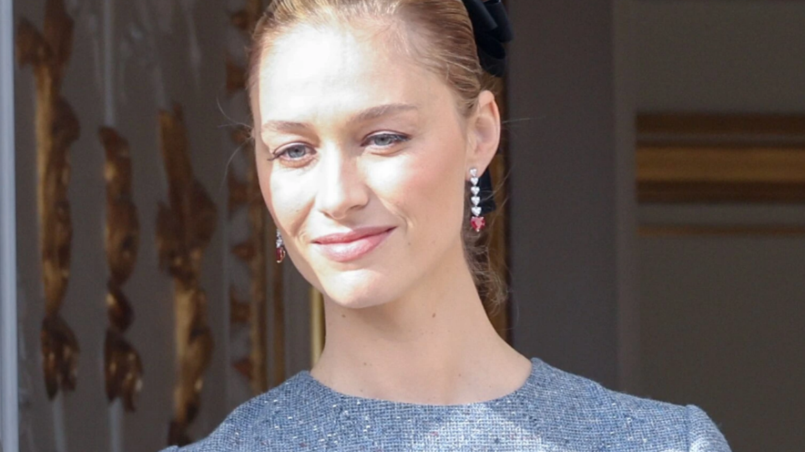 H πρώτη εμφάνιση της Μπεατρίς Μπορομέο μετά τη γέννηση του τρίτου παιδιού της 