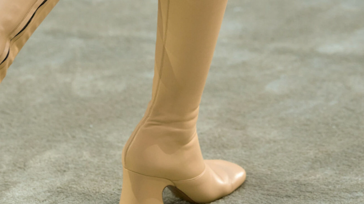 Οι μπότες που δεν πρέπει να λείπουν από την γκαρνταρόμπα της σεζόν
