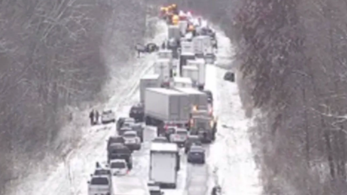 Ιντιάνα: Καραμπόλα 45 οχημάτων σε αυτοκινητόδρομο μετά από χιονόπτωση - Δείτε βίντεο