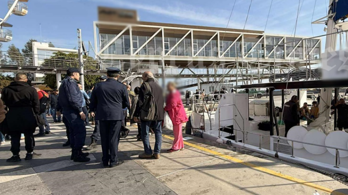 Κύπρος: 45χρονος βούτηξε για τον Σταυρό στη Λεμεσό, τον έπιασε, τον πήρε και έφυγε!