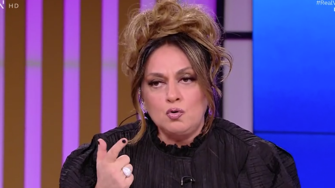 Στηρίζει Βαρουφάκη η Μουτίδου: Ειλικρινής για τα ναρκωτικά, πέρασε ένα μήνυμα αλήθειας