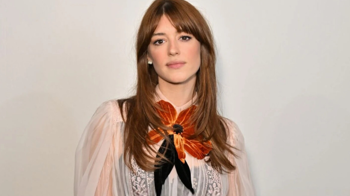 H βραδινή εμφάνιση της Ντέιζι Έντγκαρ-Τζόουνς με Valentino
