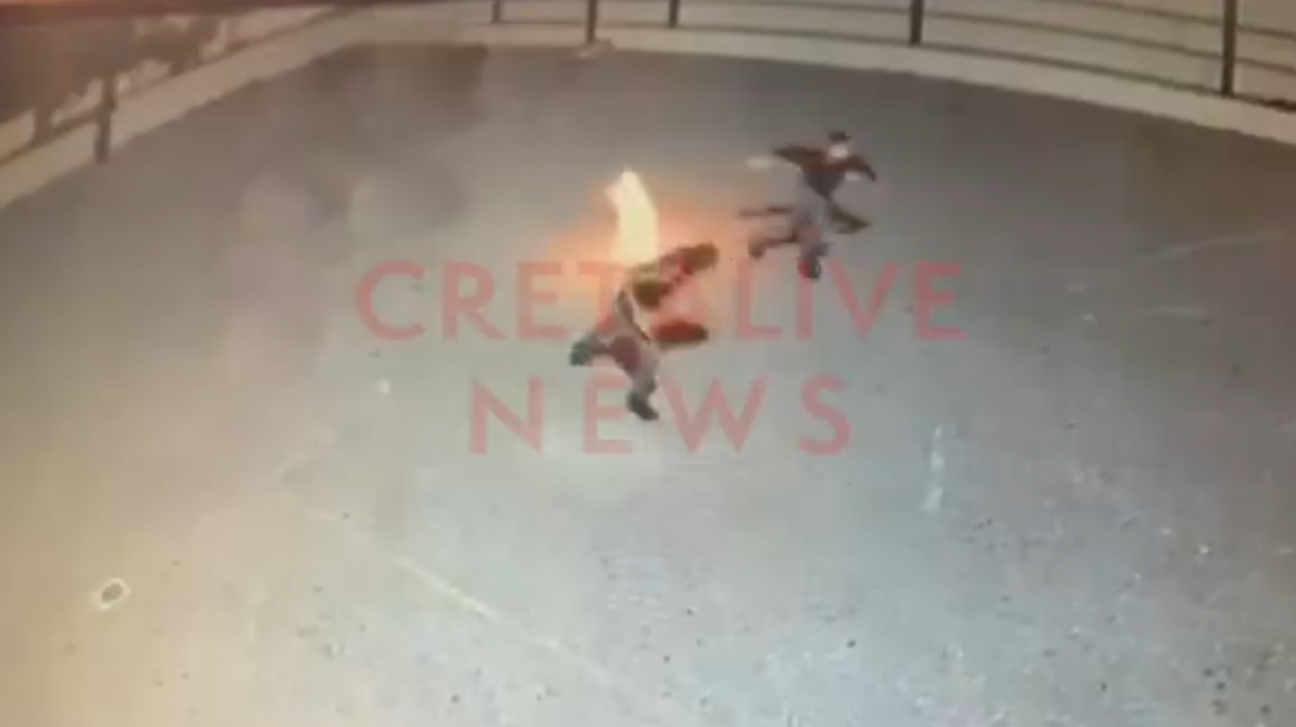 Βίντεο από τη στιγμή της πυροδότησης εκρηκτικού μηχανισμού σε σχολείο του Ηρακλείου, απομακρύνθηκαν τελευταία στιγμή οι μαθητές