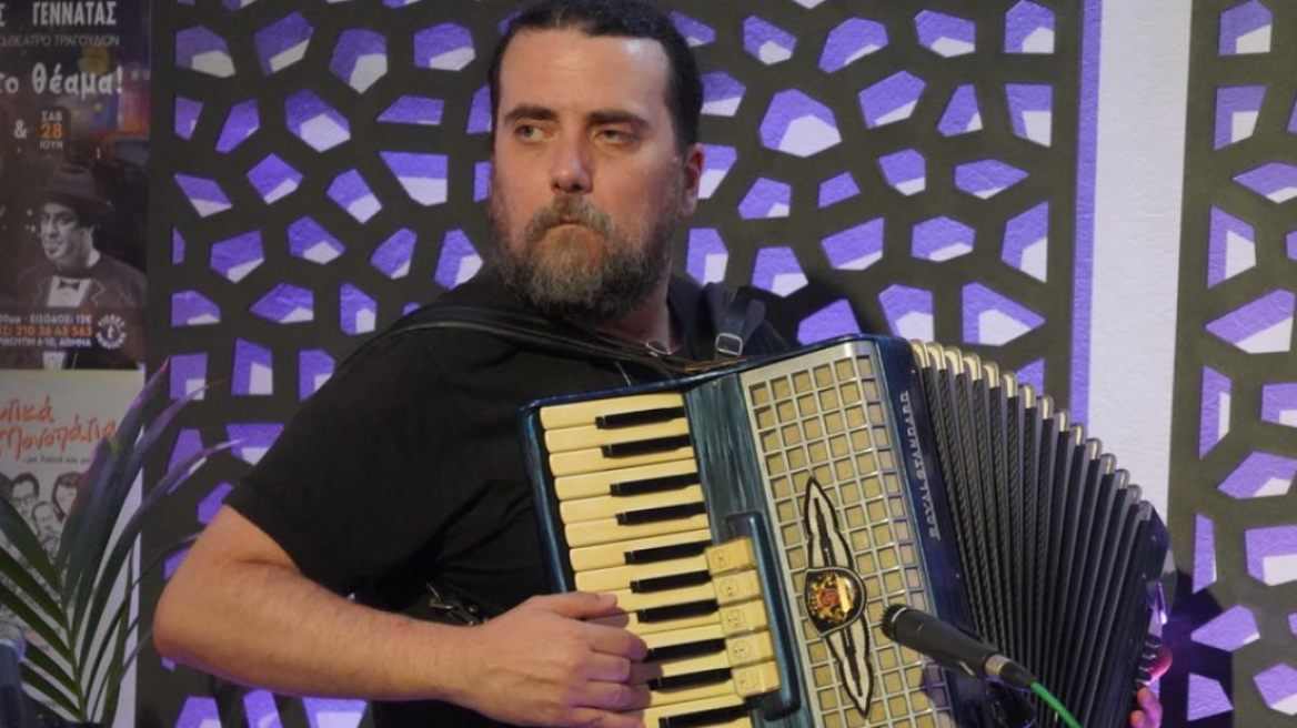 Στάθης Δρογώσης: Έλαβα μηνύματα μίσους από αντιεμβολιαστές, ζήτω η επιστήμη, η ιατρική η βιολογία και η ψυχοθεραπεία