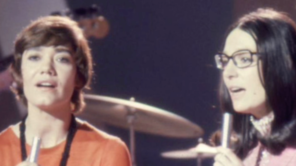 Συγκλονίζει η Νάνα Μούσχουρη για τη Μαρινέλλα: «Δεν θα χαθείς ποτέ» Η Νάνα Μούσχουρη αποχαιρετά την Μαρινέλλα: «Δεν θα χαθείς ποτέ από τις ζωές μας»