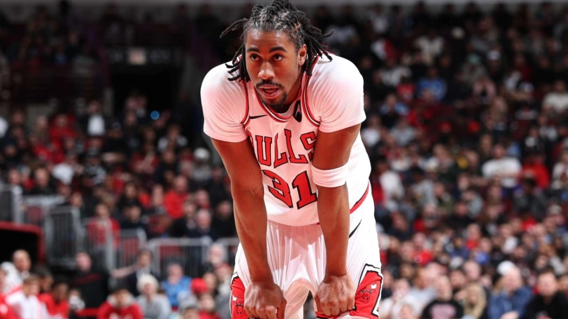 Οι Σικάγο Μπουλς αποδέσμευσαν τον Τζέιντεν Άιβι μετά το ομοφοβικό σχόλιο «ο Θεός δεν έκανε τον άντρα για να είναι με άλλον άντρα»