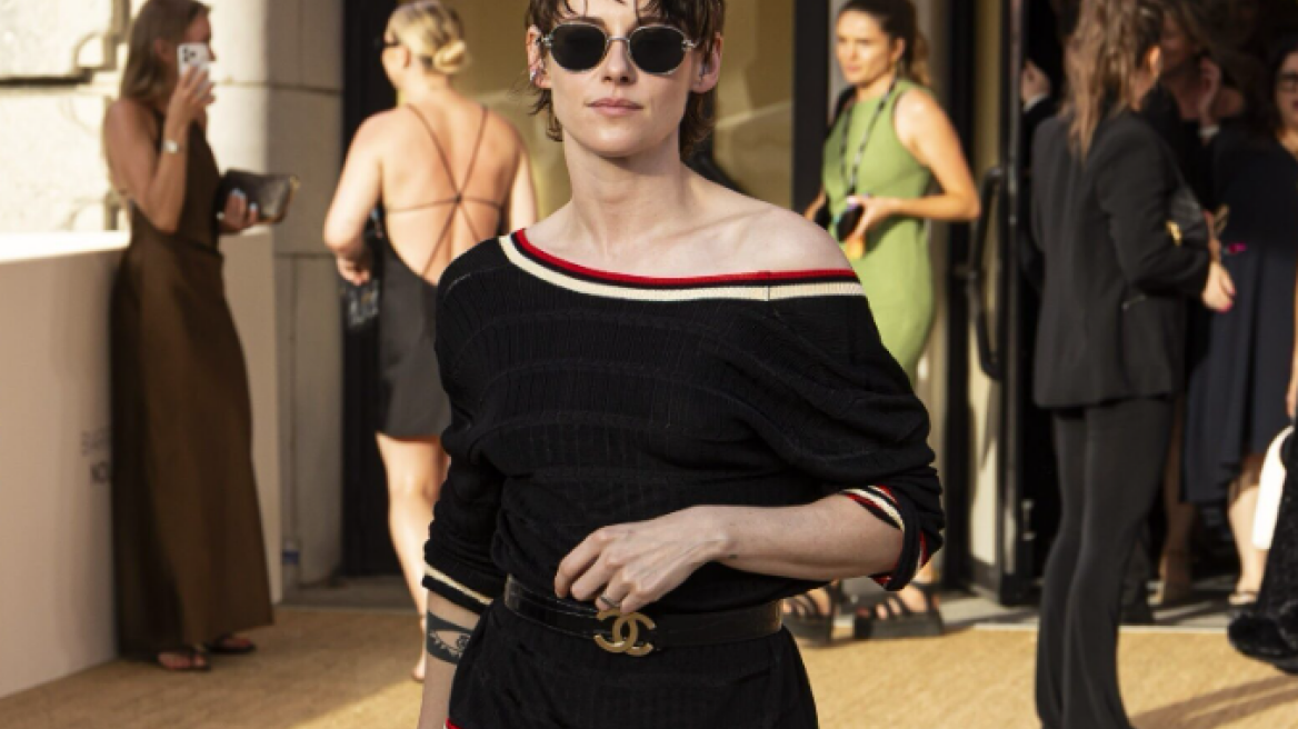 Η Κρίστεν Στιούαρτ φόρεσε το πιο cool Chanel σύνολο στην έναρξη του Φεστιβάλ του Biarritz
