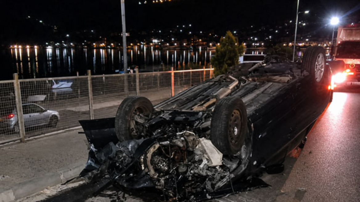 Τροχαίο με ανατροπή οχήματος στην είσοδο της Αμφιλοχίας, με κατάγματα στα άκρα ο οδηγός